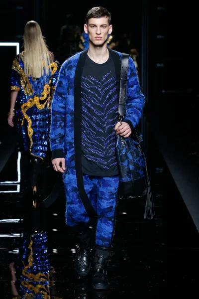 Look 74